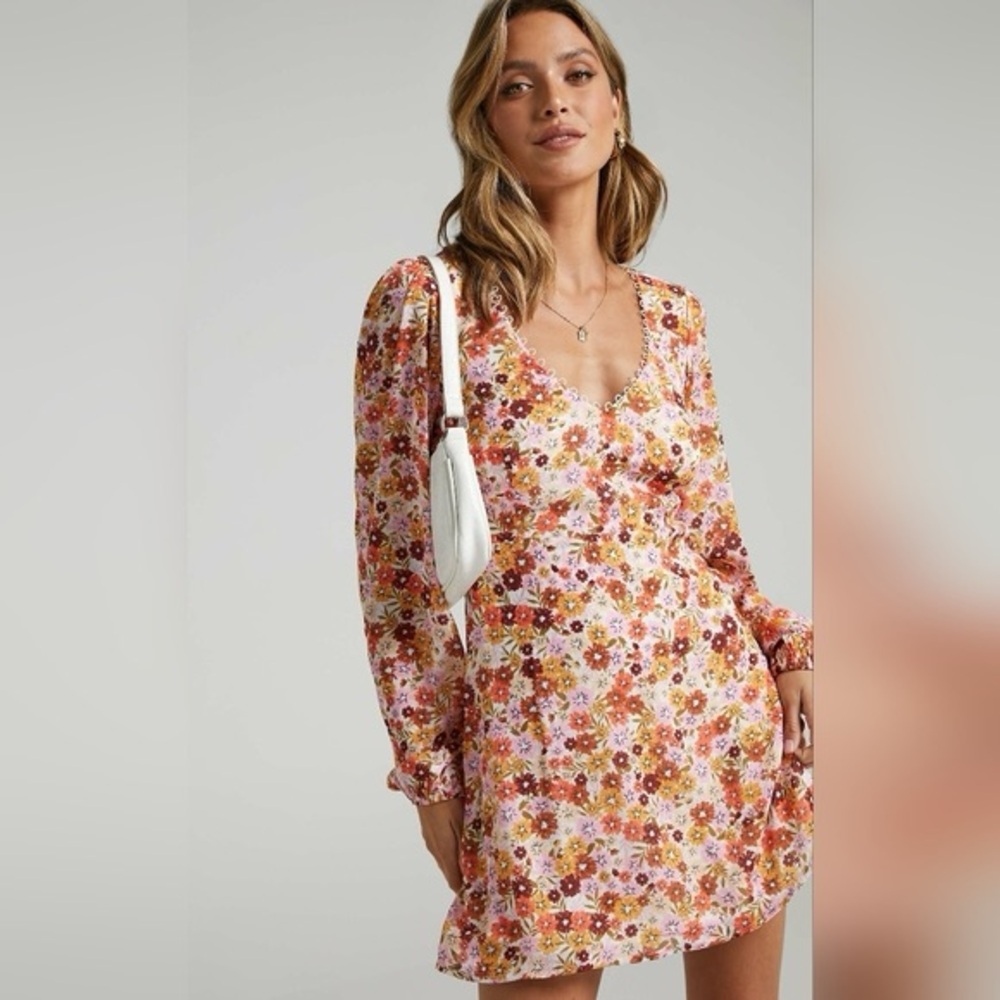 NWT Showpo Andrea Long Sleeve Mini Dress in Sahara Ditsy Pink Floral, Size 14